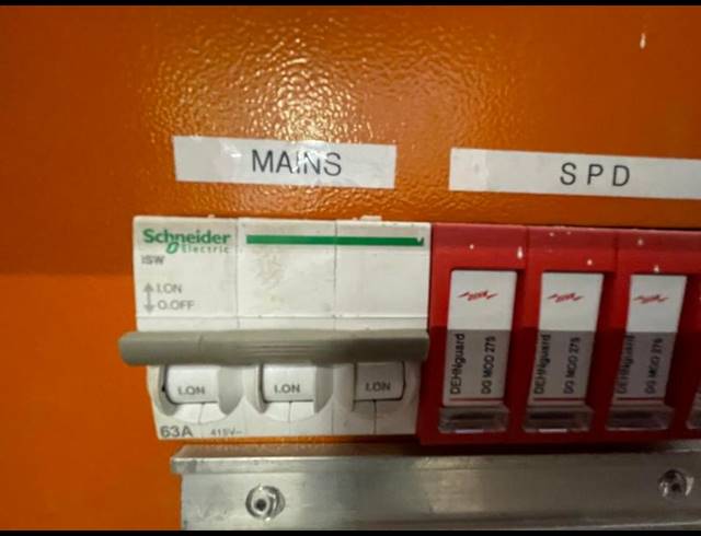 INDUSTRIAL PROPERTY TO RENT IN ECO PARK ESTATE